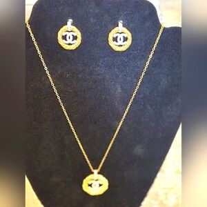 L'azurde Duabi Set Gold
